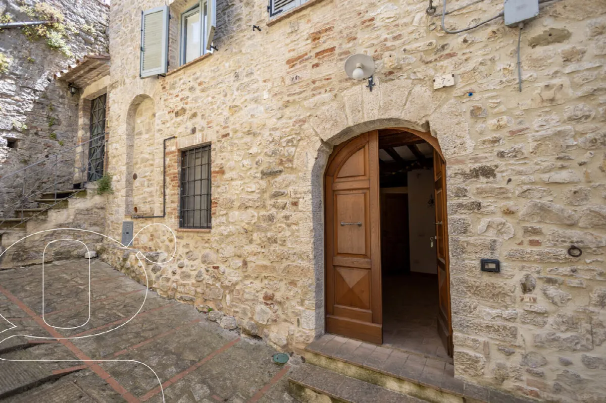 Casa indipendente in vendita a Todi - foto 2