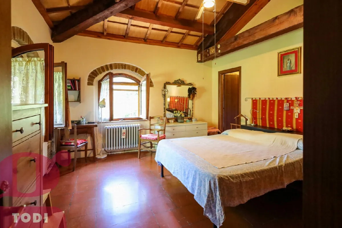 Casa indipendente in vendita a Todi - foto 5