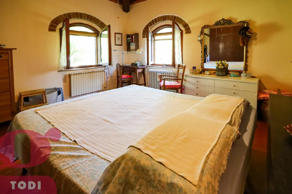 Casa indipendente in vendita a Todi - foto 6