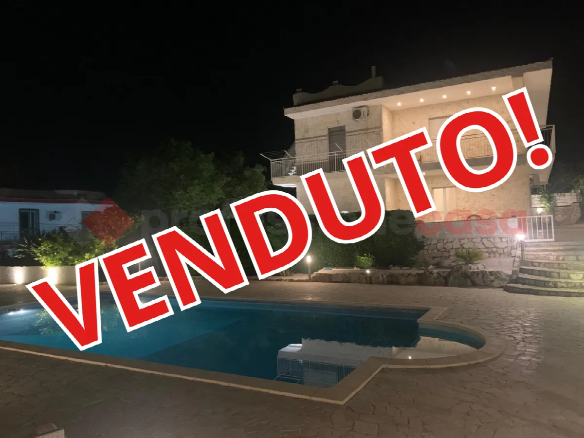Villetta a schiera in vendita a Castellana Grotte - foto 1