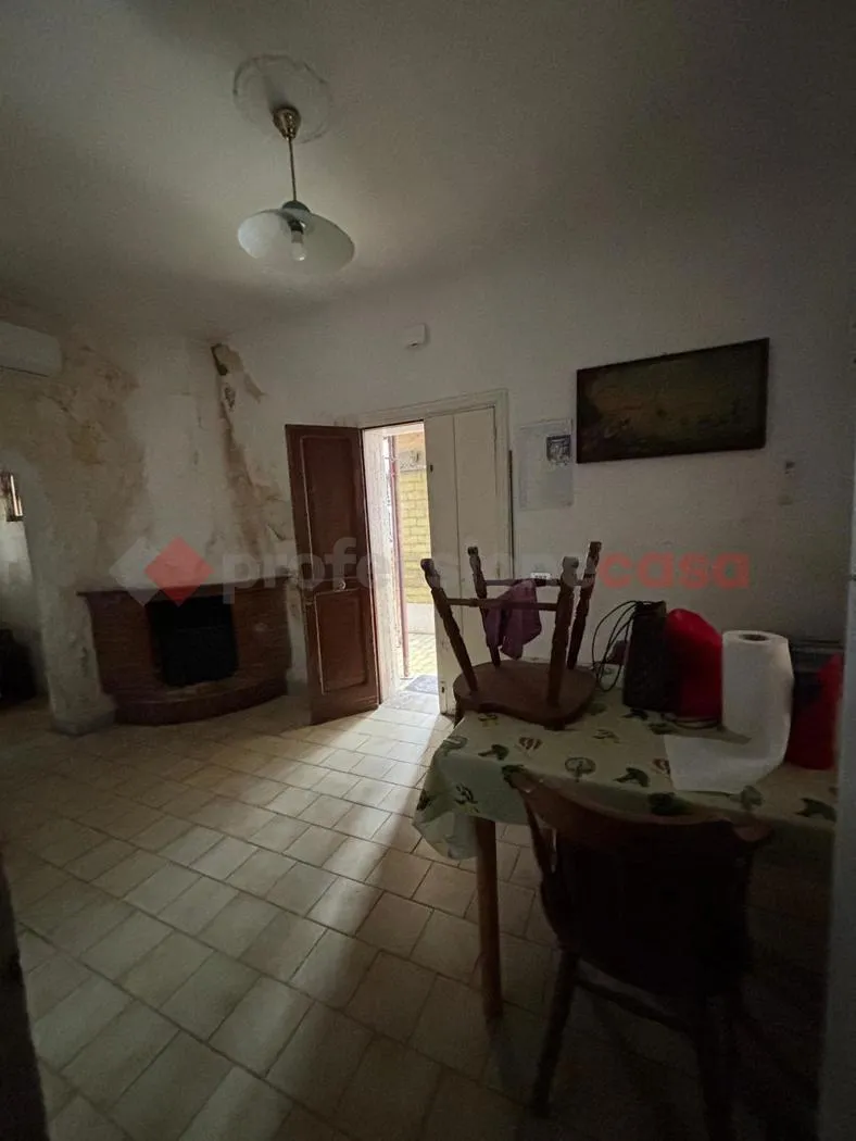 Casa indipendente in vendita a Bari - foto 2