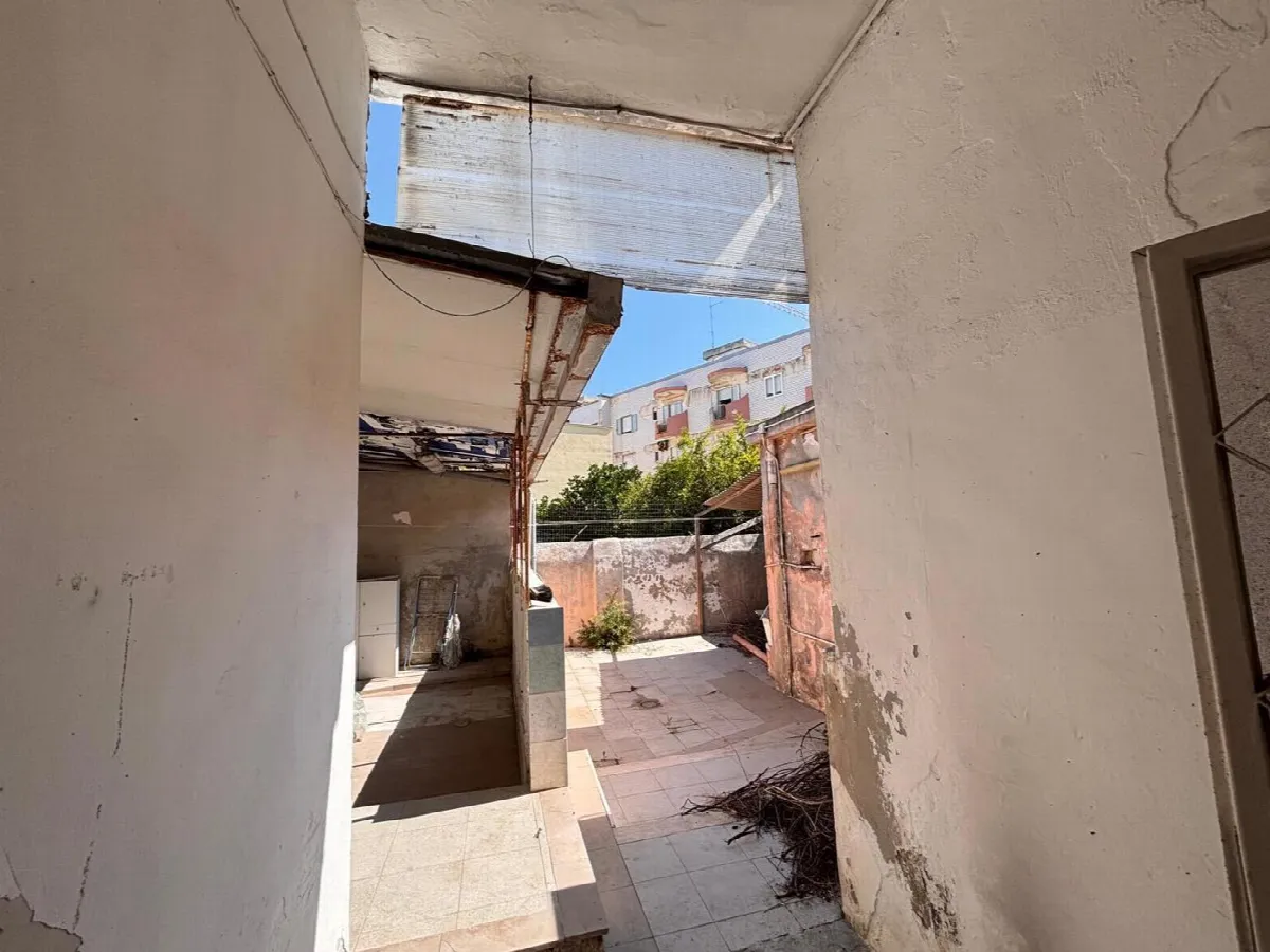 Casa indipendente in vendita a Bari - foto 1