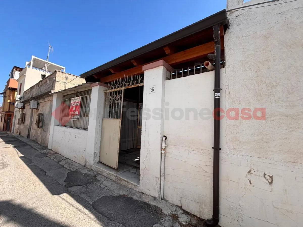 Casa indipendente in vendita a Bari - foto 2