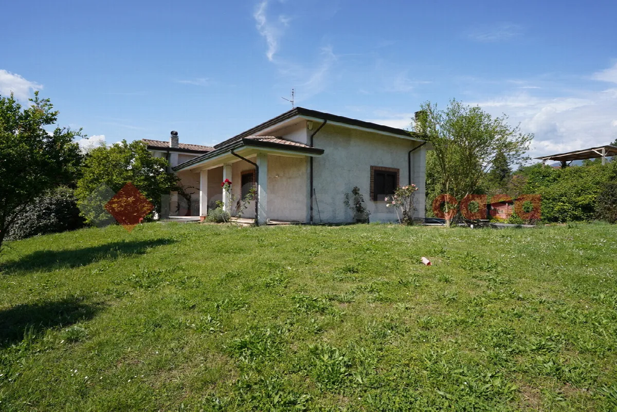 Villa in vendita a Cassino - foto 1