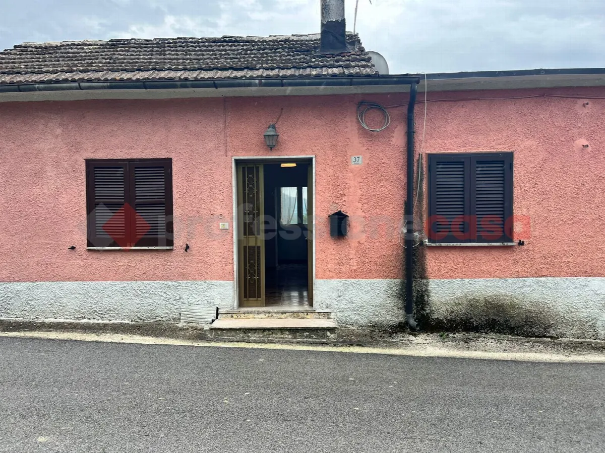 Casa indipendente in vendita a Sant'Ambrogio sul Garigliano - foto 2