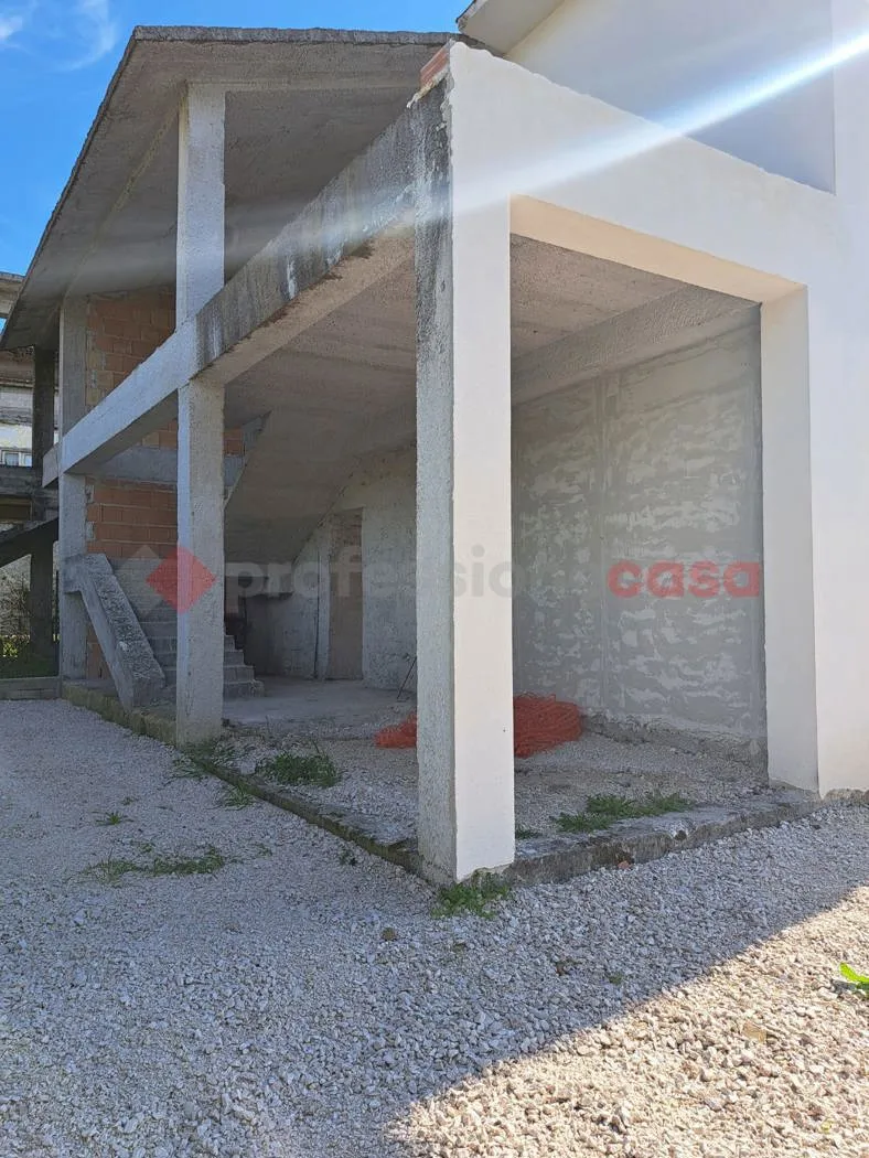 Casa indipendente in vendita a Cervaro - foto 5
