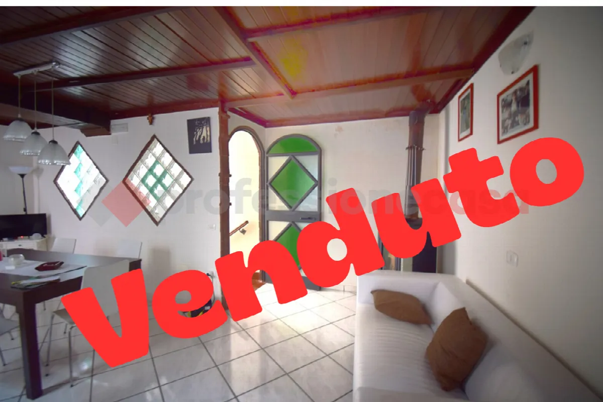 Casa indipendente in vendita a Castel San Giorgio - foto 1