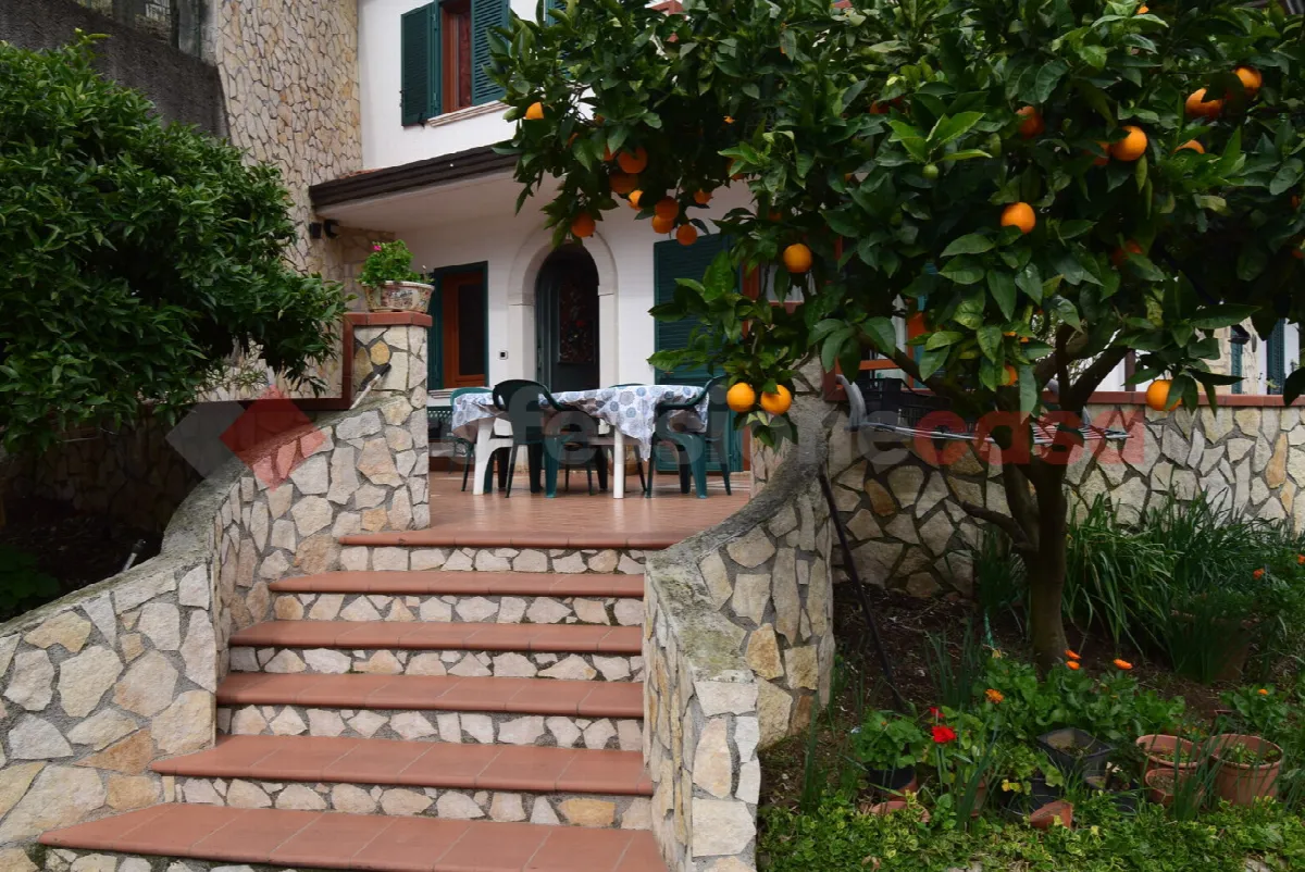 Casa indipendente in vendita a Mercato San Severino - foto 10