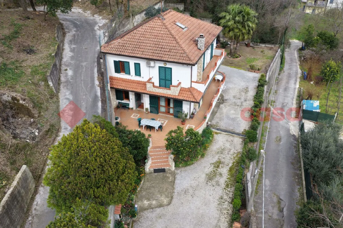 Casa indipendente in vendita a Mercato San Severino - foto 3