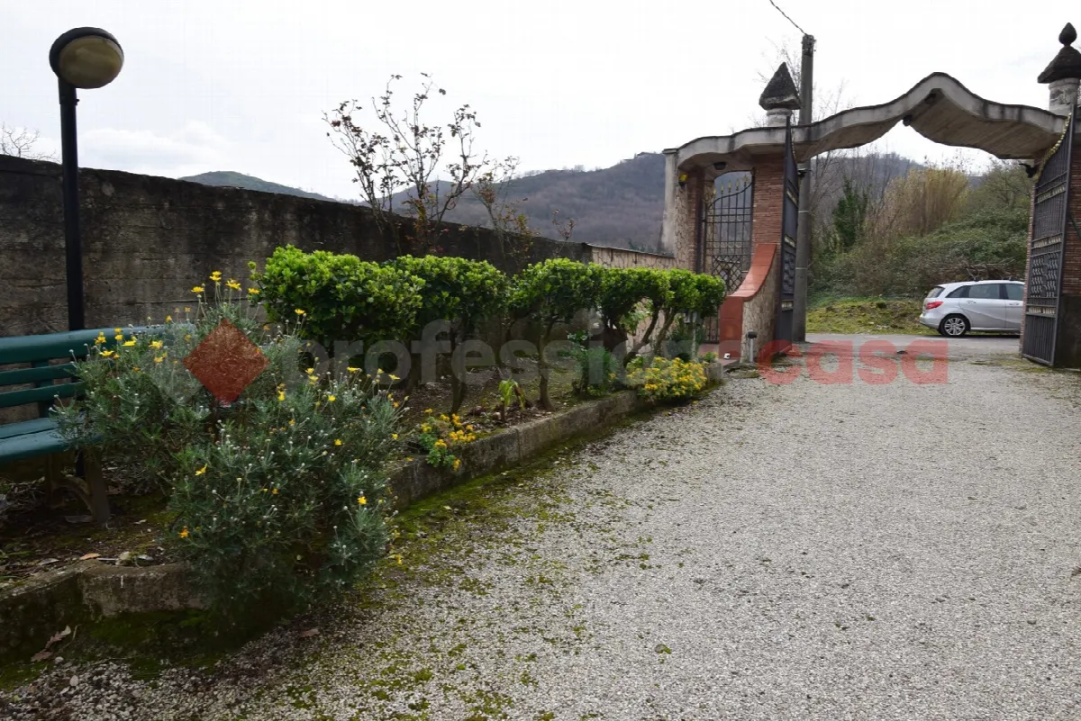 Casa indipendente in vendita a Mercato San Severino - foto 4