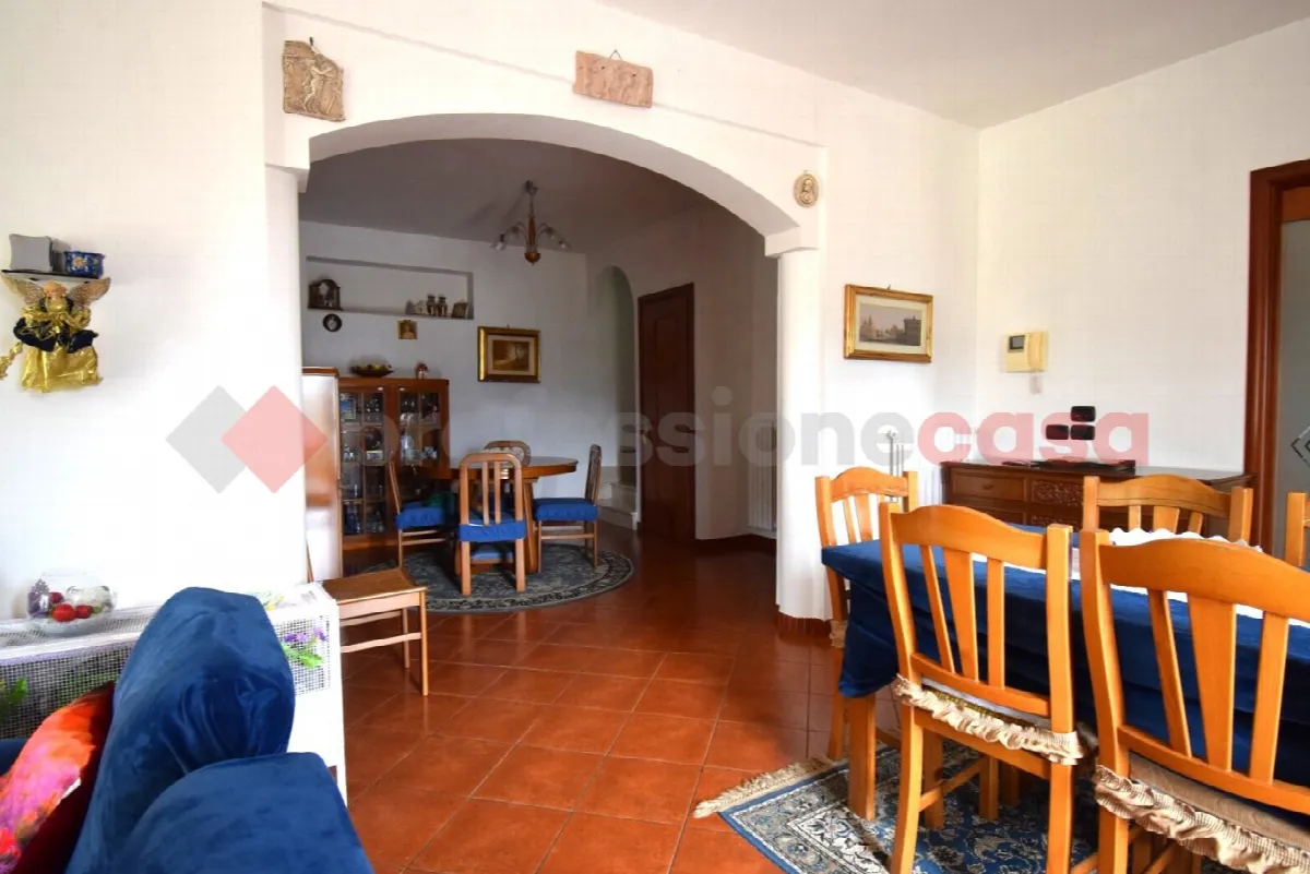 Casa indipendente in vendita a Mercato San Severino - foto 5