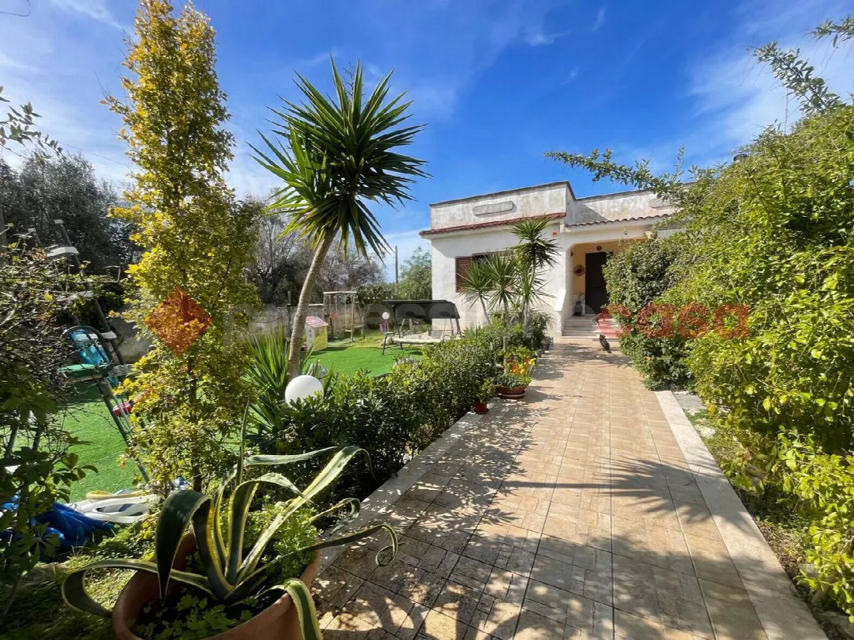 Villa in vendita a Pulsano - foto 2