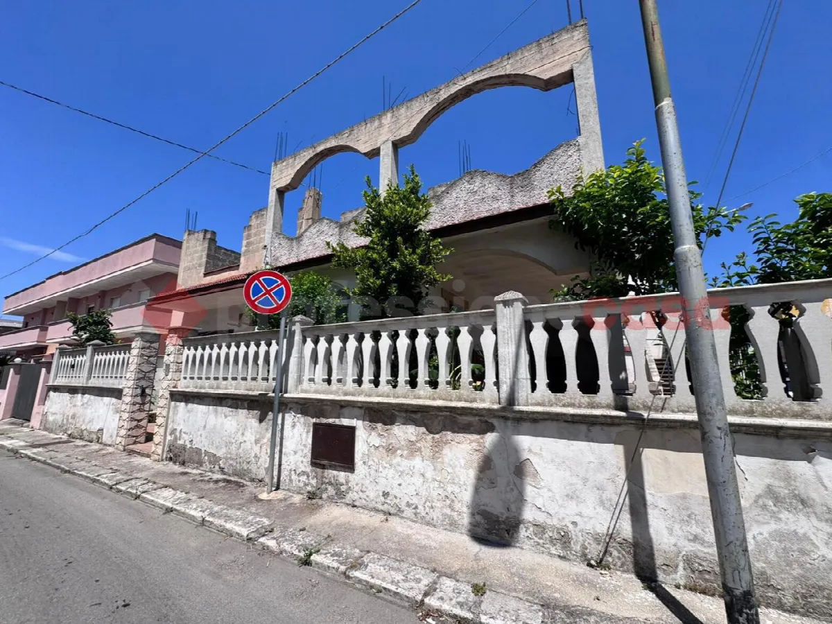 Casa indipendente in vendita a Pulsano - foto 2