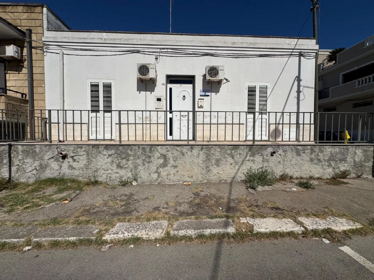 Casa indipendente in vendita a Lizzano - foto 3