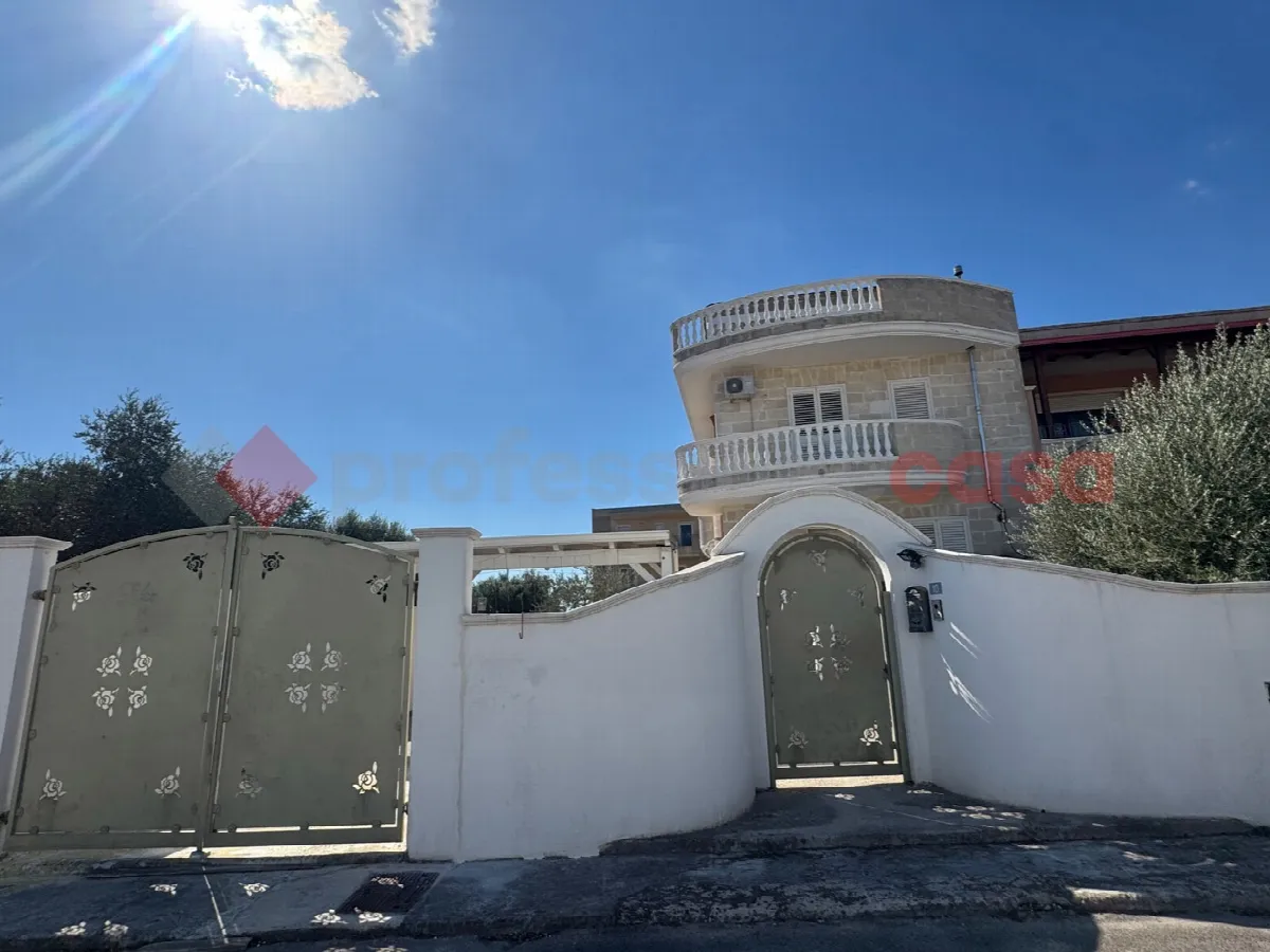 Villa in vendita a Pulsano - foto 2