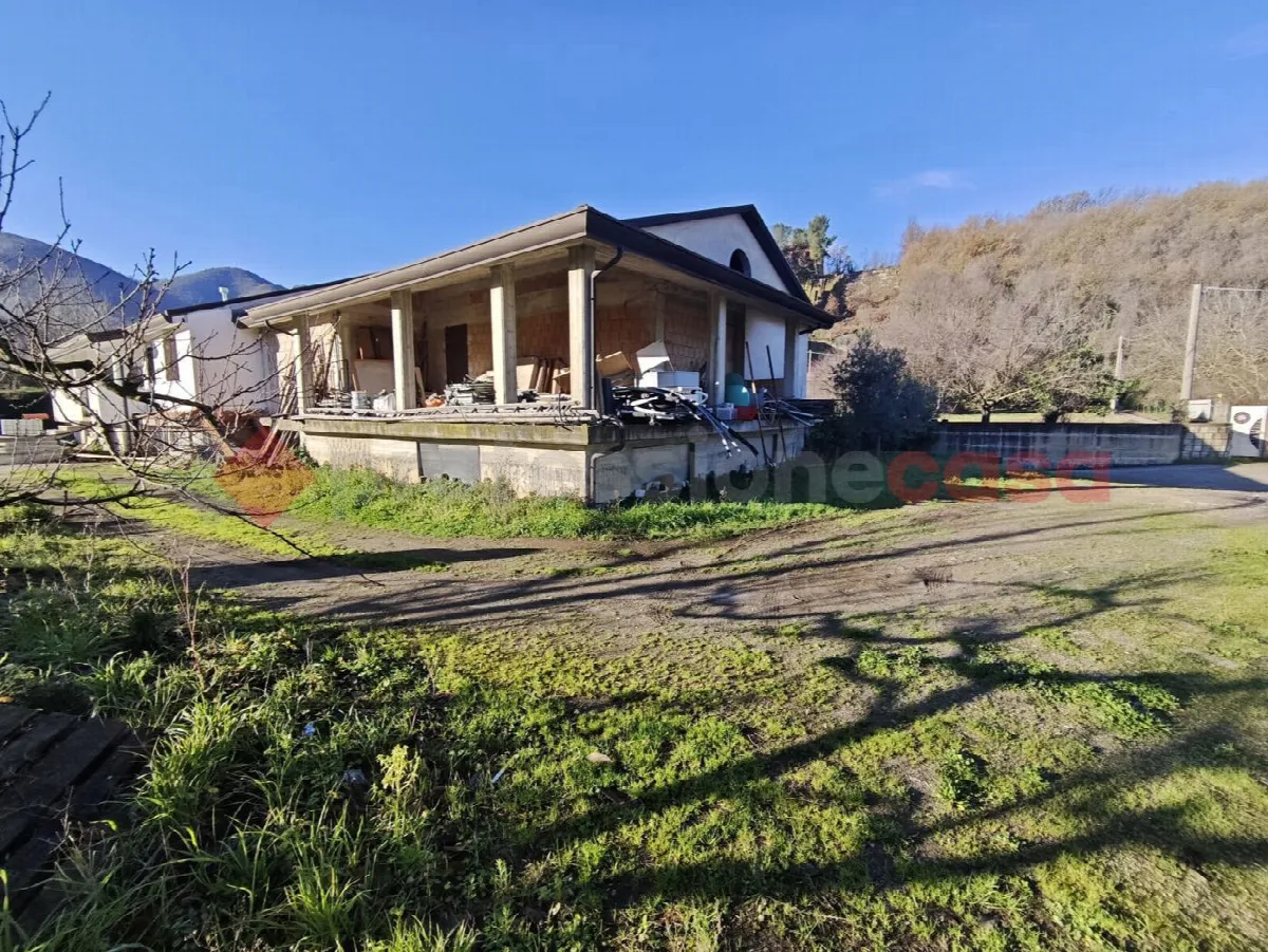 Casa bifamiliare in vendita a Mercato San Severino - foto 1