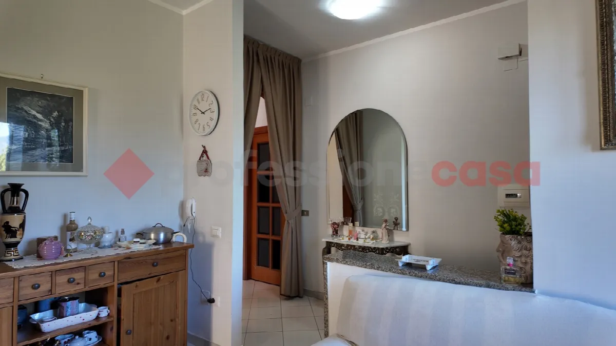 Casa indipendente in vendita a Nocera Superiore - foto 9