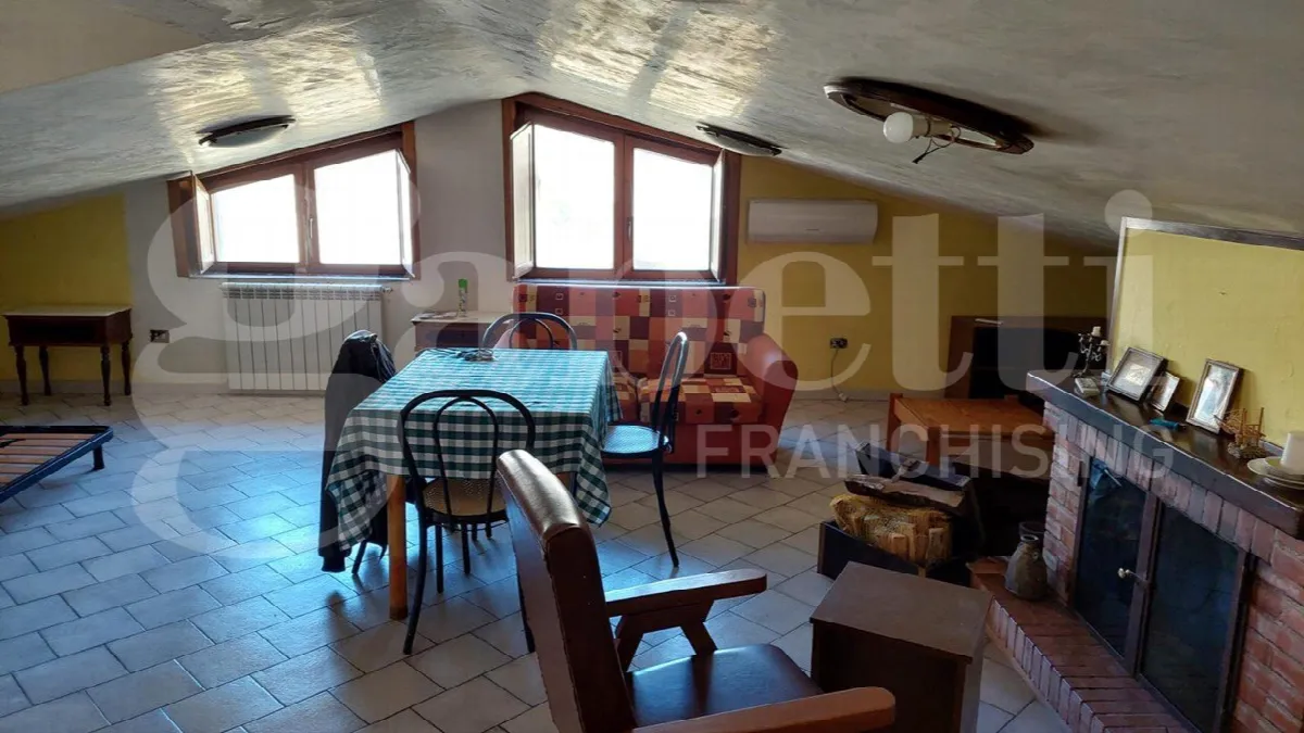 Attico in vendita a Montecorvino Rovella - foto 2