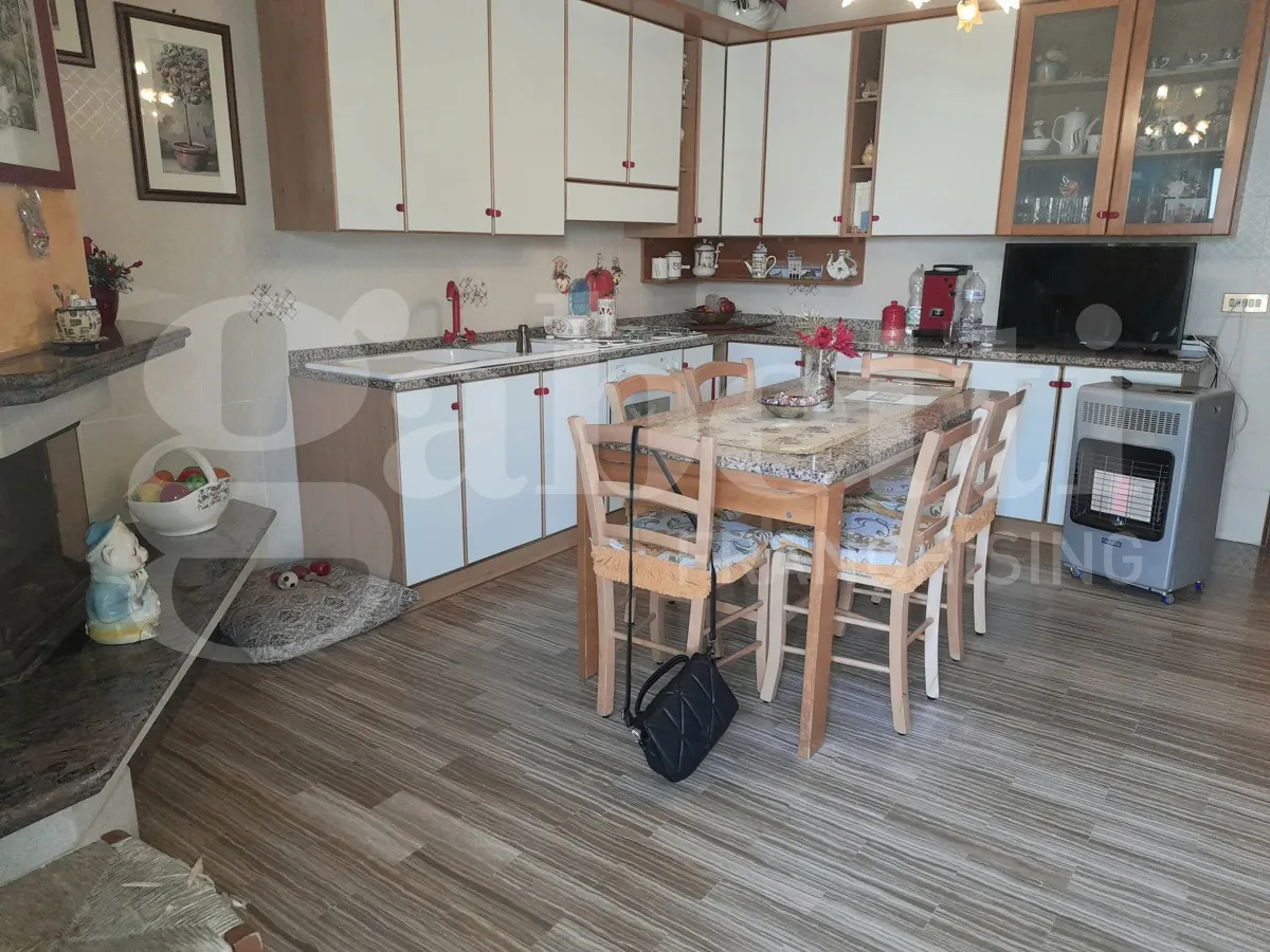 Appartamento in vendita a Olevano sul Tusciano - foto 3