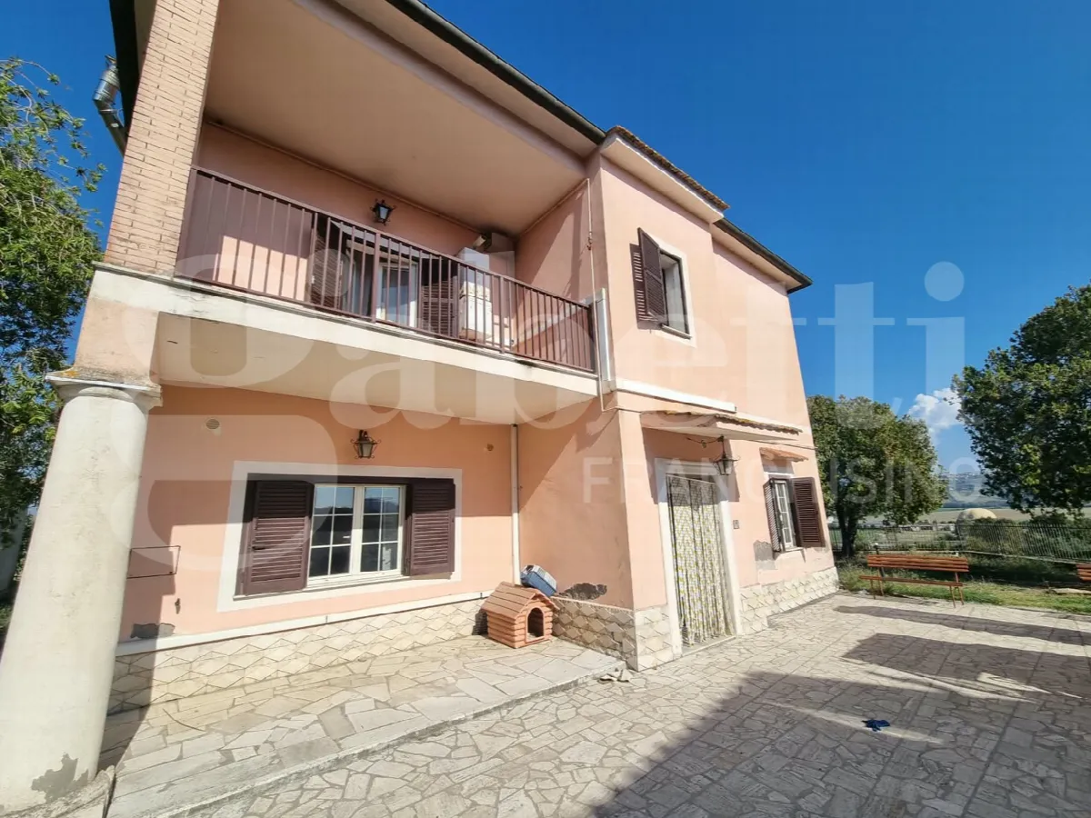 Casa indipendente in vendita a Sant'Oreste - foto 2