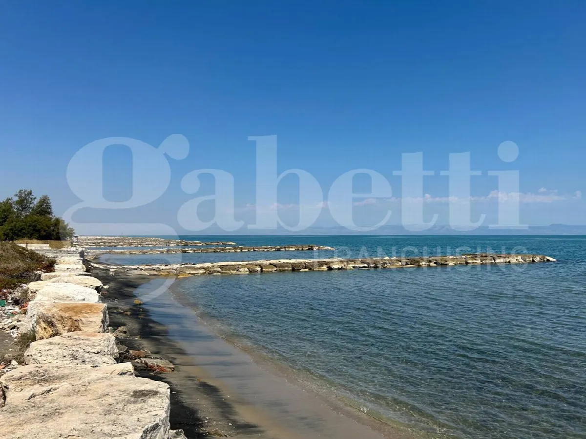 Casa indipendente in vendita a Margherita di Savoia - foto 1