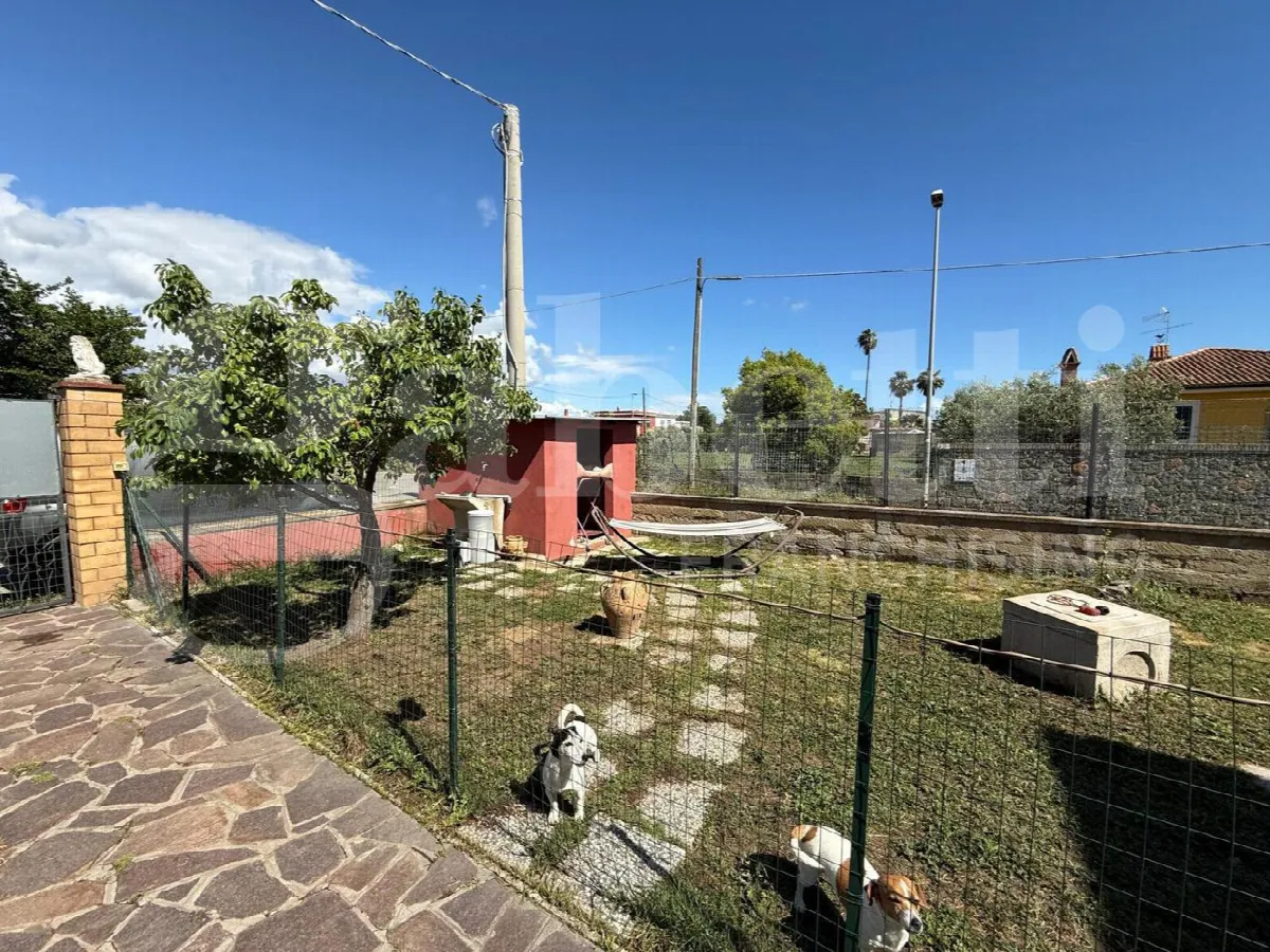 Casa bifamiliare in vendita a Nettuno - foto 3