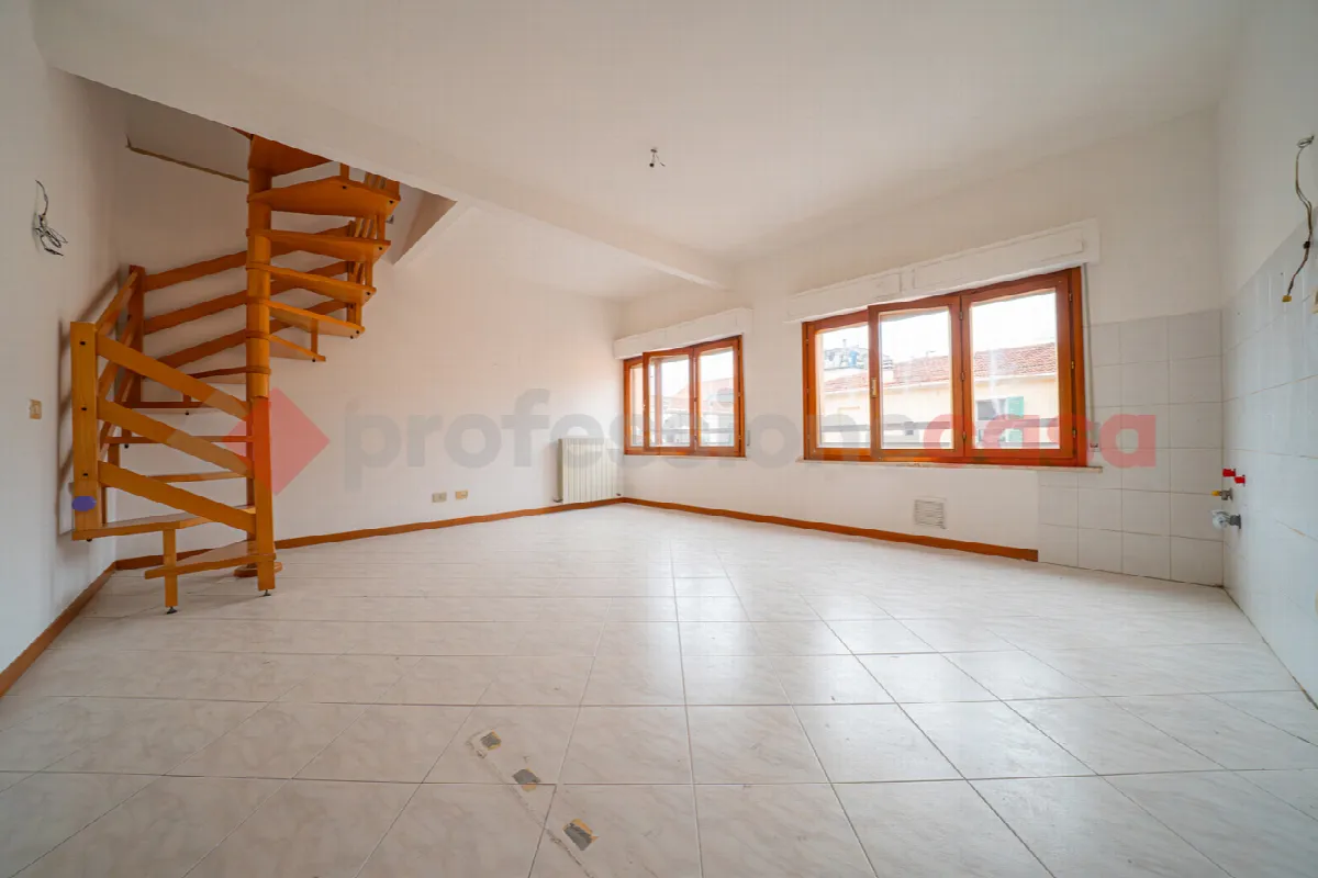 Appartamento in vendita a Cecina - foto 1