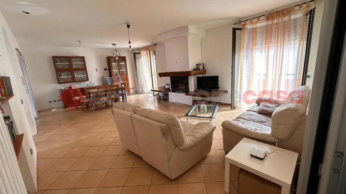 Casa indipendente in vendita a Cerro Maggiore - foto 5