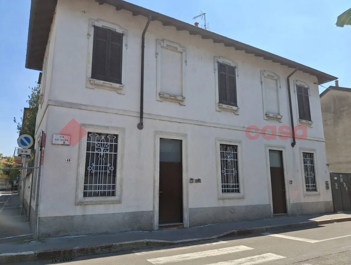 Casa indipendente in vendita a Legnano - foto 1