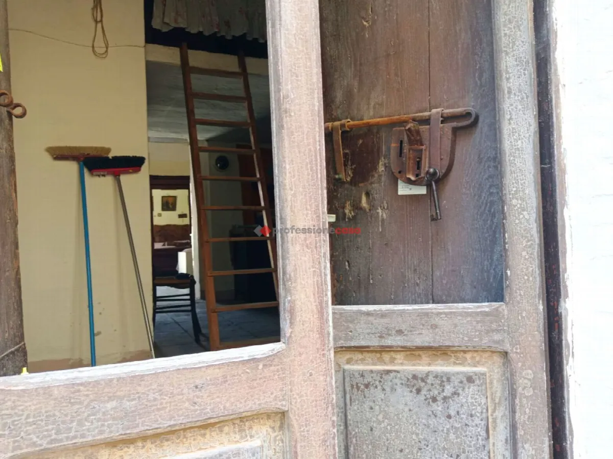 Casa indipendente in vendita a Orsara di Puglia - foto 3