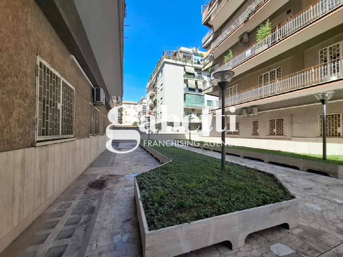Appartamento in vendita a Roma - foto 1