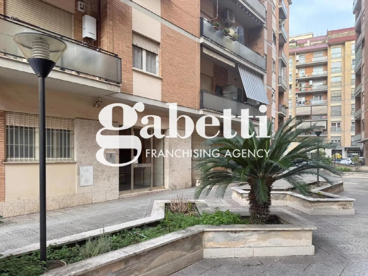 Appartamento in vendita a Roma - foto 1
