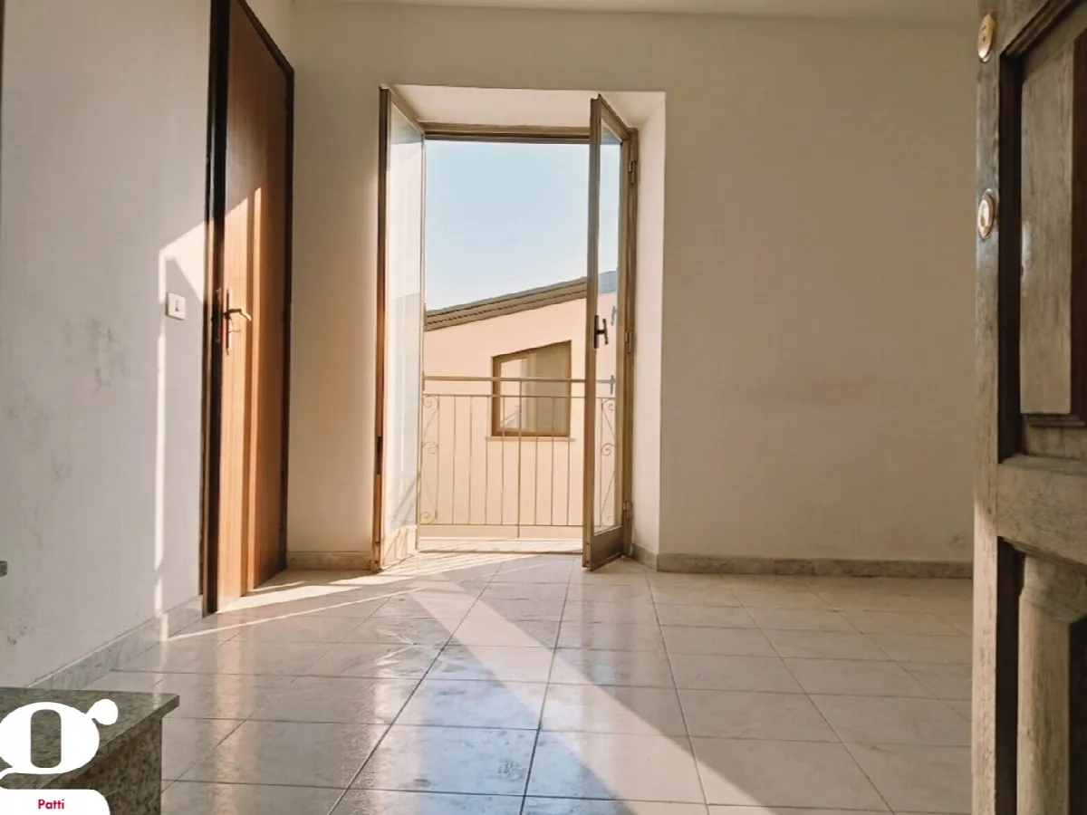 Casa indipendente in vendita a Ficarra - foto 3
