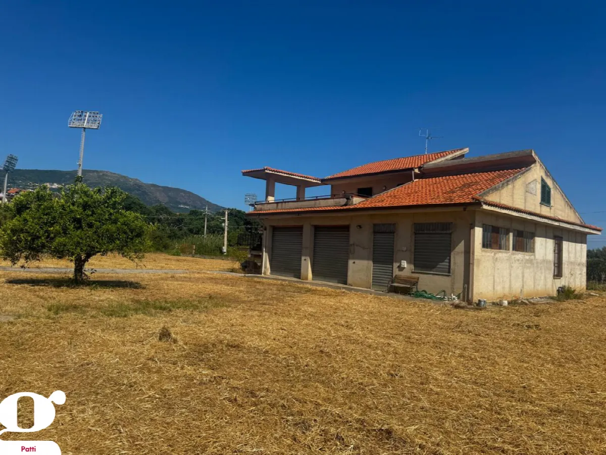 Casa indipendente in vendita a Patti - foto 1