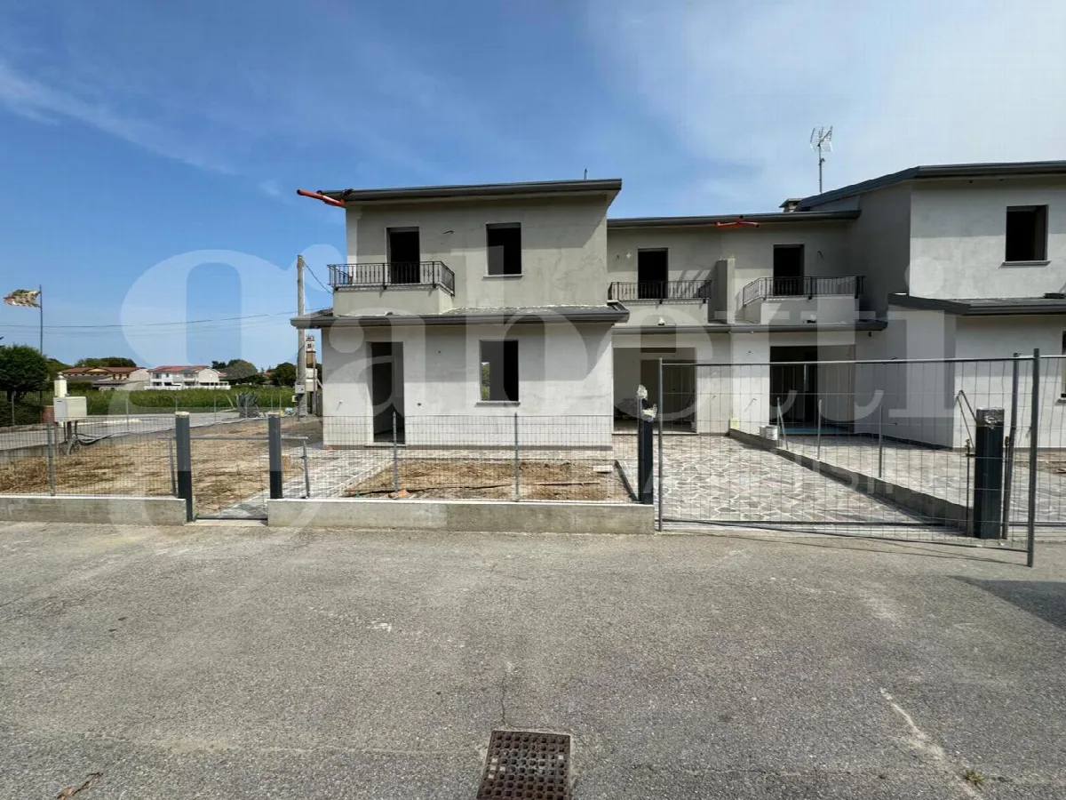 Casa bifamiliare in vendita a Correzzola - foto 1