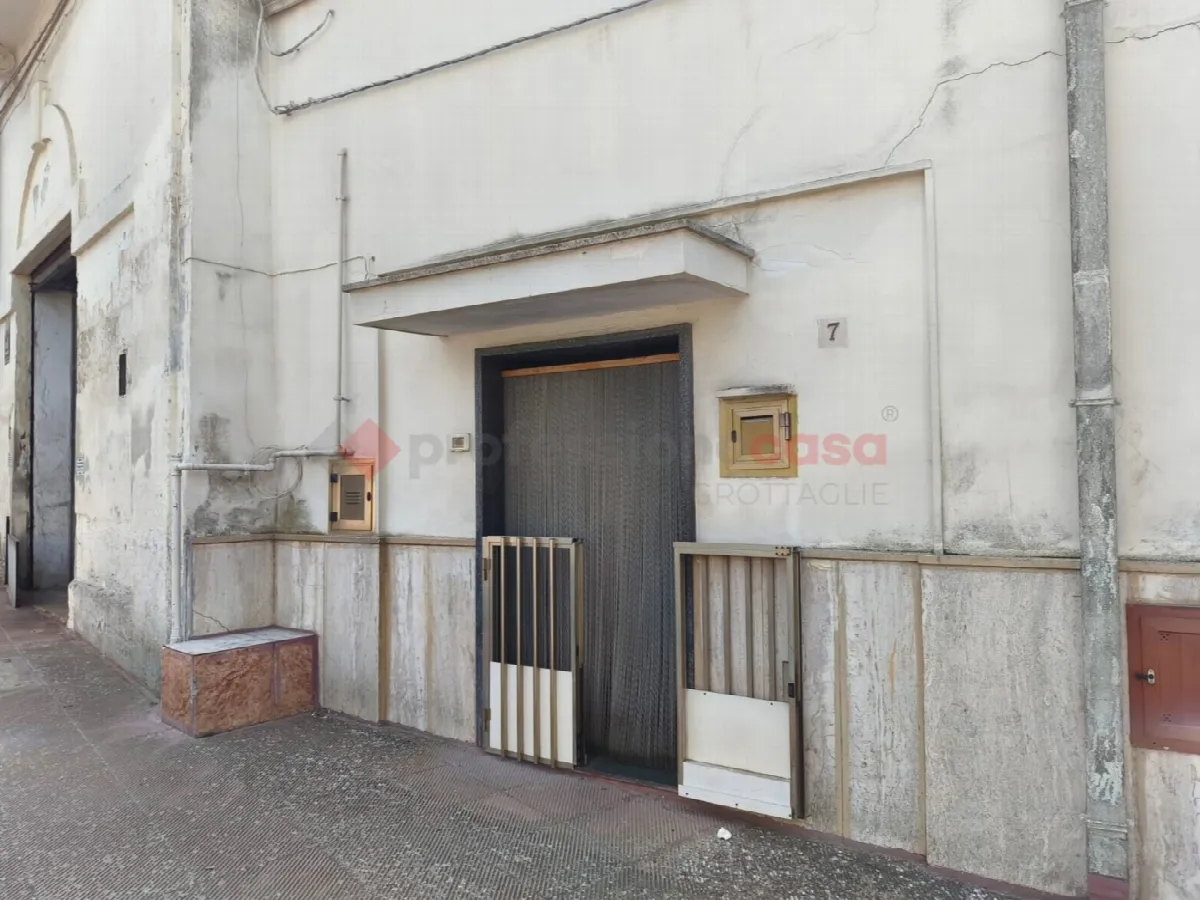 Casa indipendente in vendita a Grottaglie - foto 1