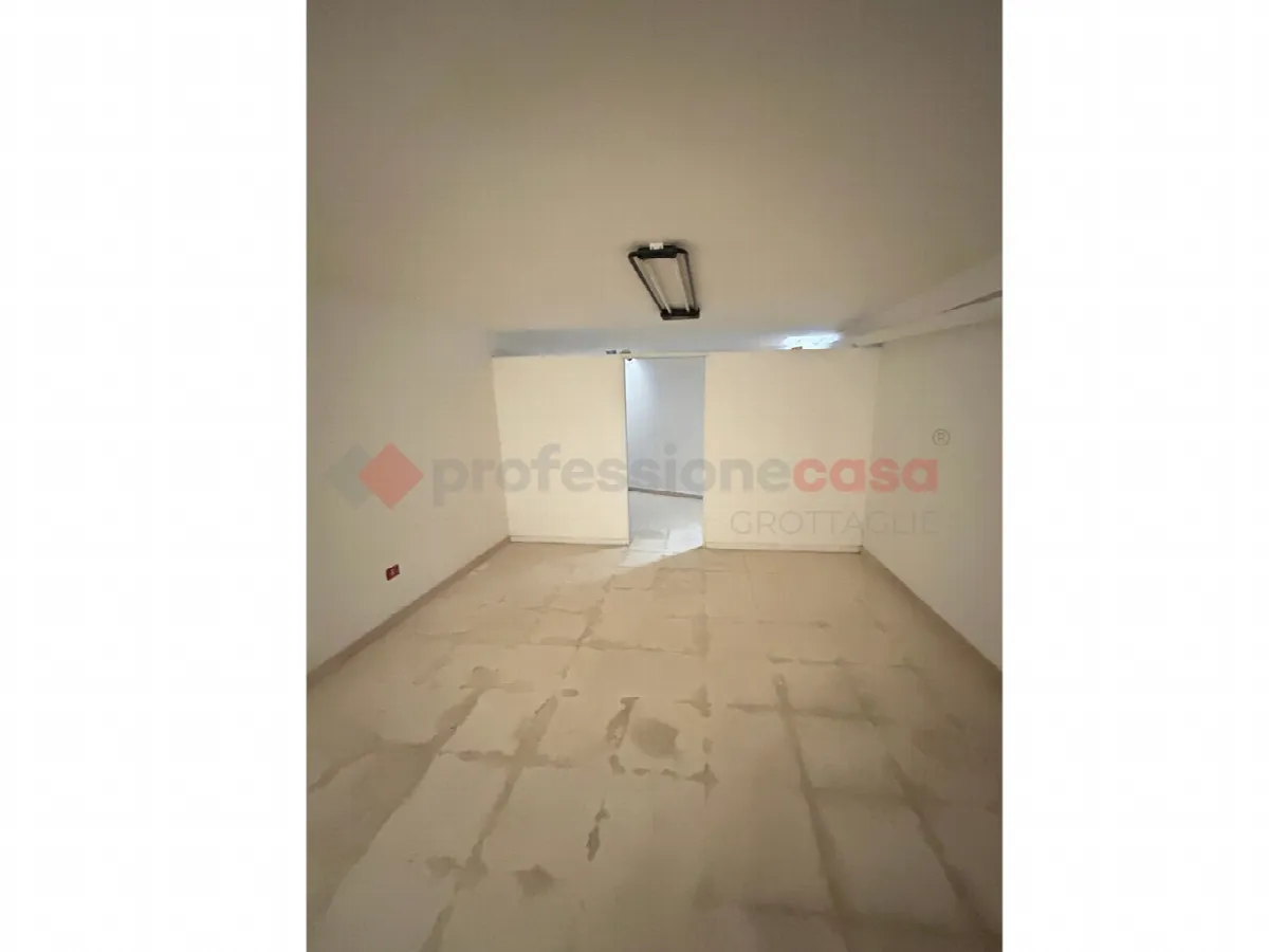 Stabile in vendita a Grottaglie - foto 10