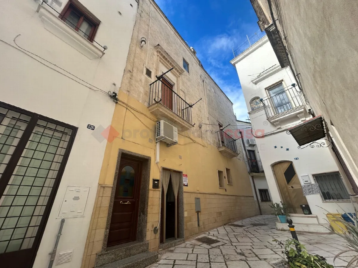 Casa indipendente in vendita a Grottaglie - foto 1