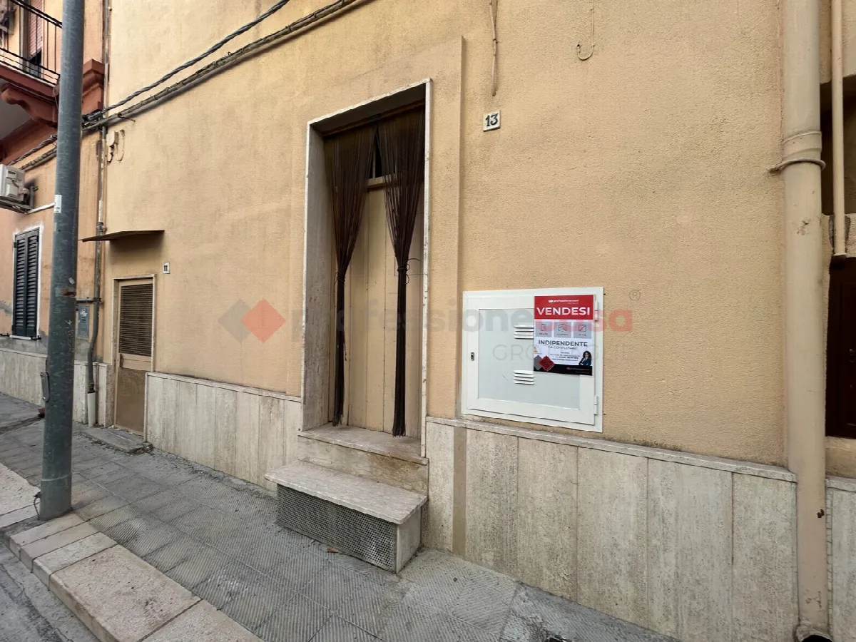 Casa indipendente in vendita a Grottaglie - foto 2