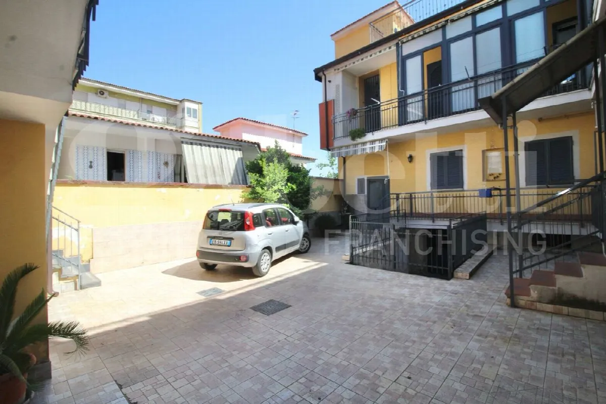 Casa indipendente in vendita a Arzano - foto 3