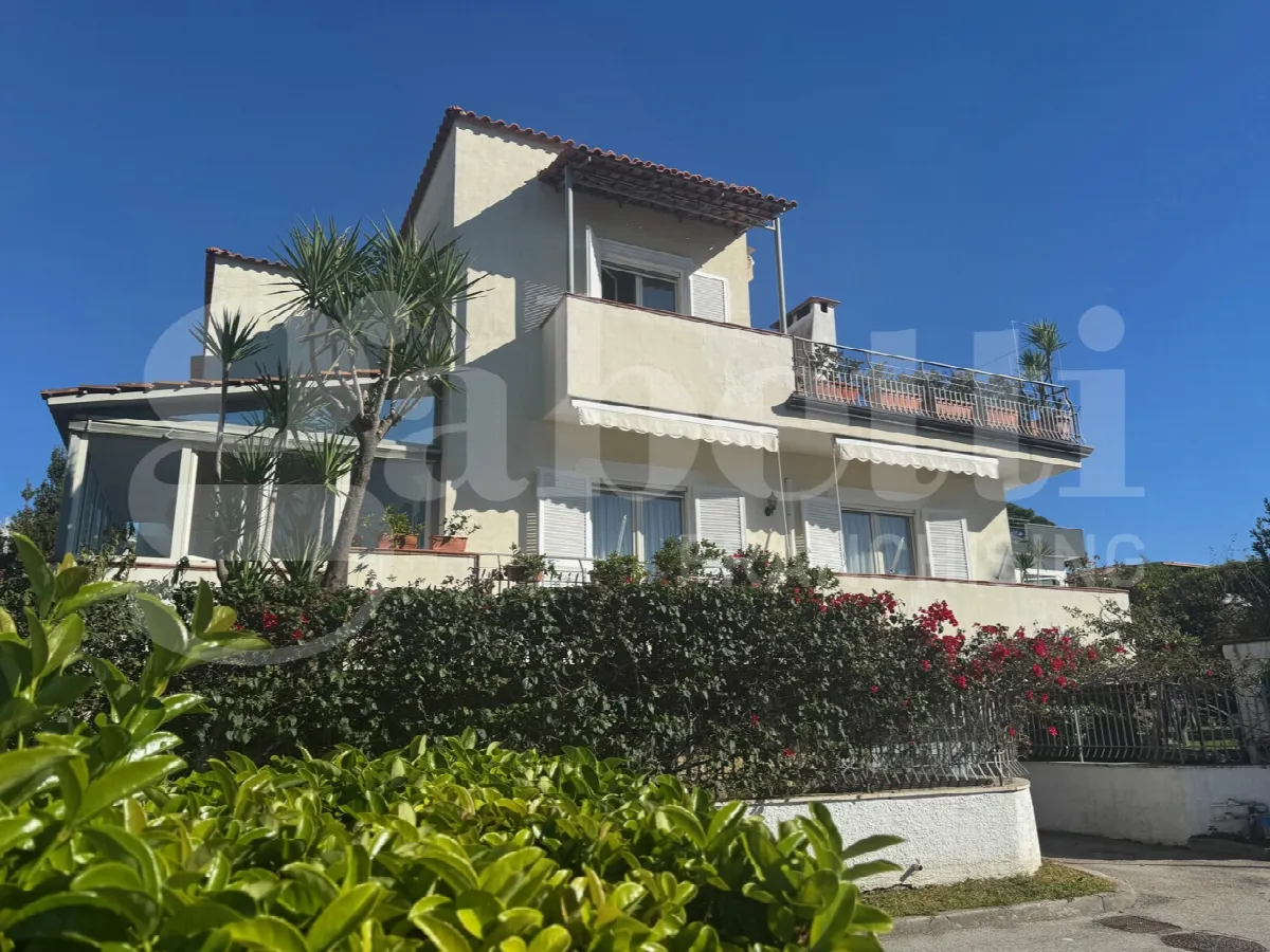 Villa in vendita a Pozzuoli - foto 3