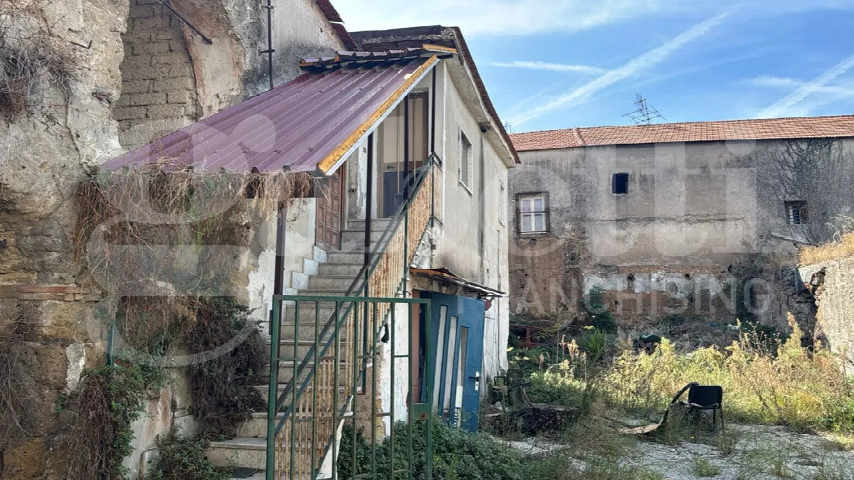 Stabile in vendita a Aversa - foto 1
