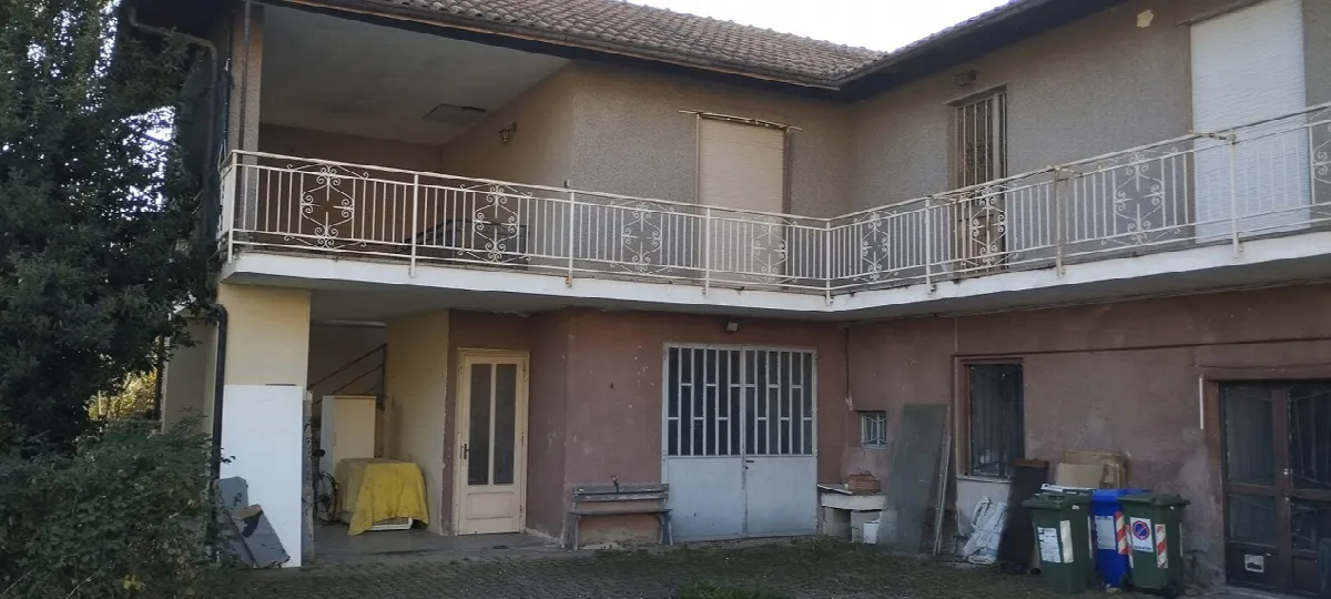 Casa indipendente in vendita a Avigliana - foto 1