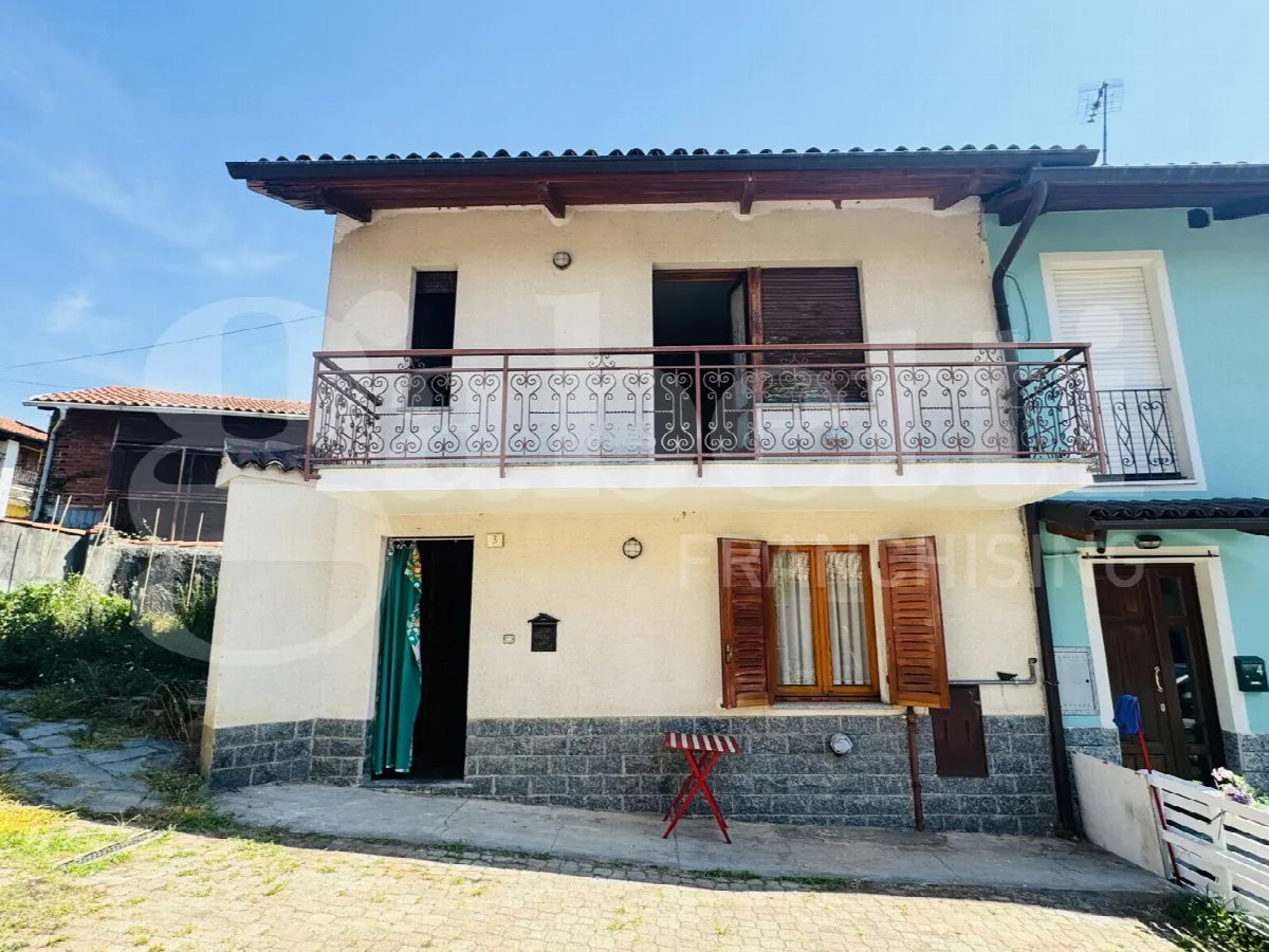 Casa indipendente in vendita a Piossasco - foto 1