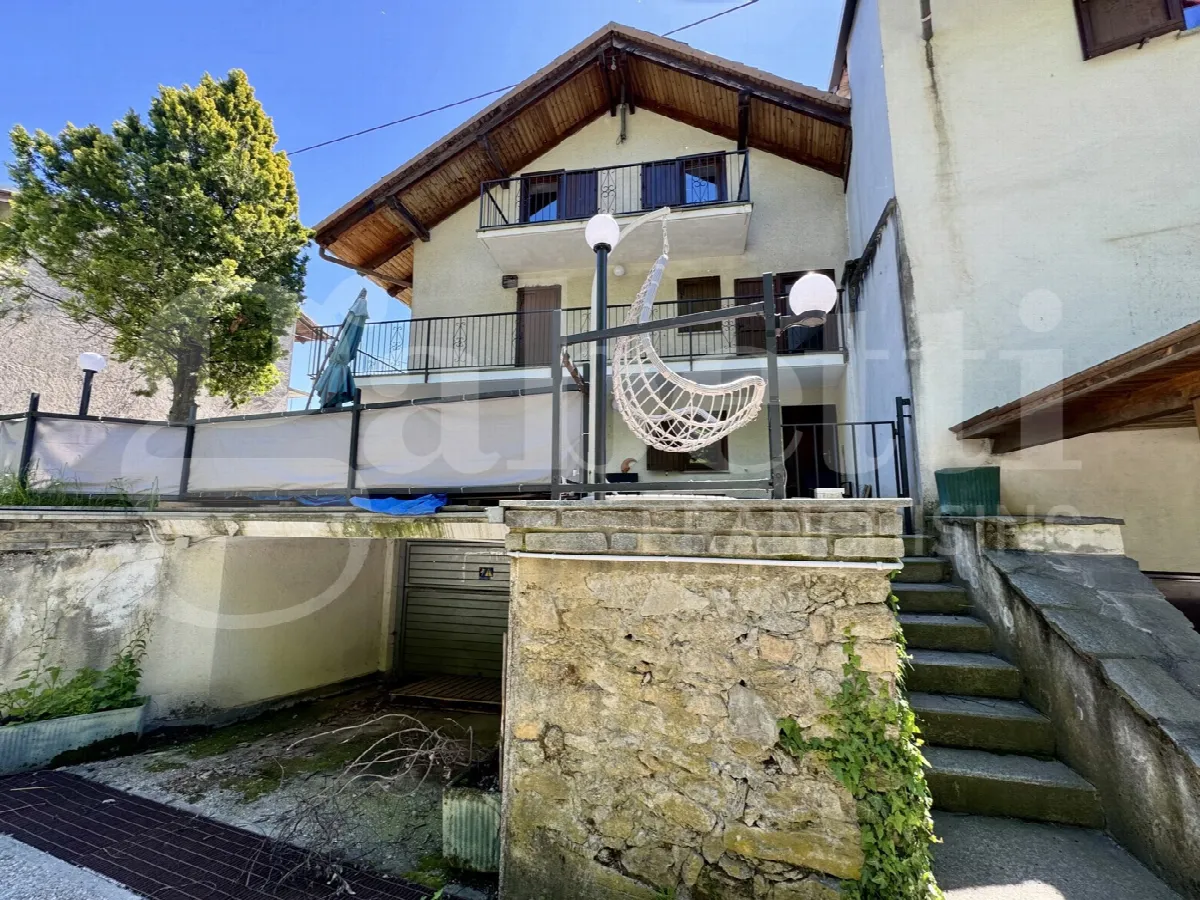 Casa indipendente in vendita a Giaveno - foto 1