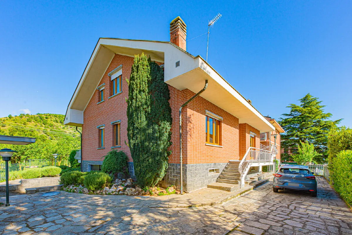 Casa bifamiliare in vendita a Caselette - foto 1