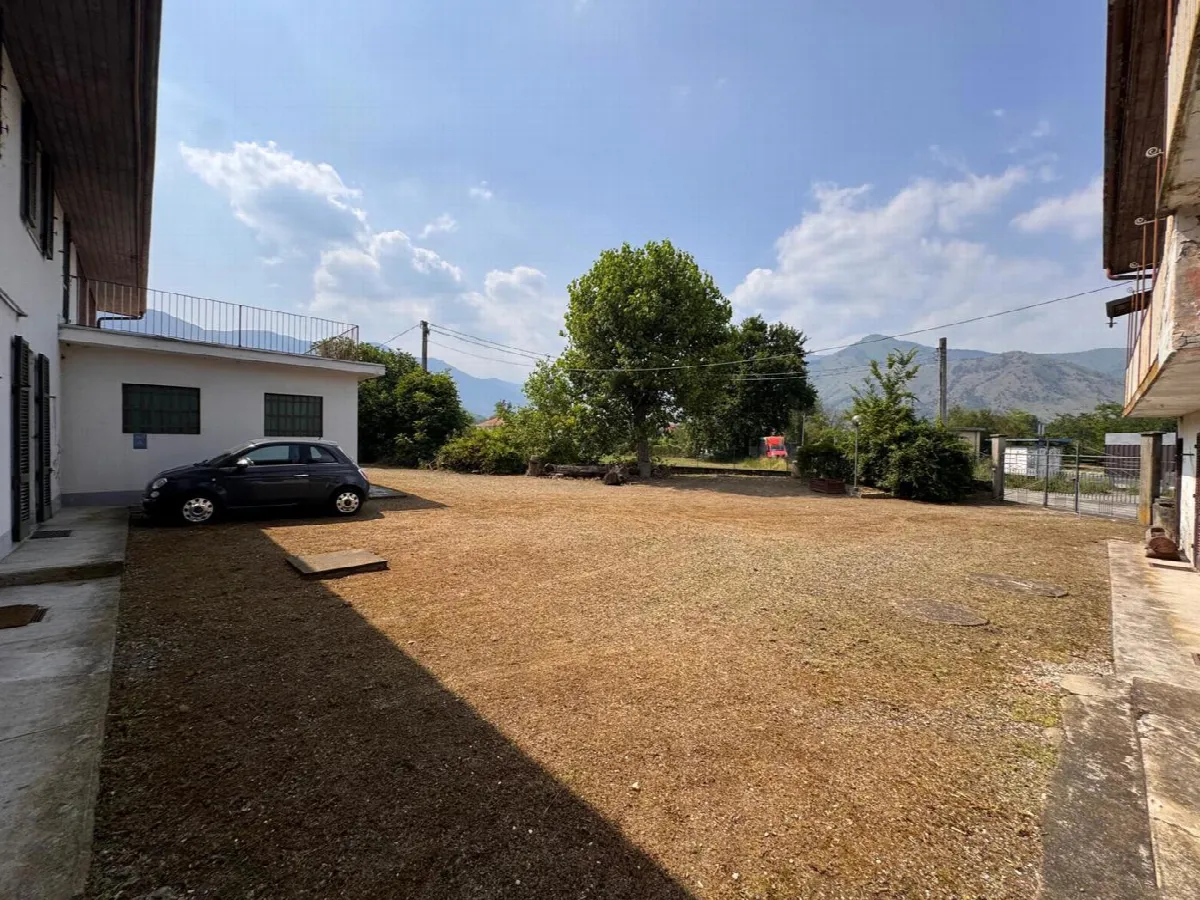 Casa indipendente in vendita a Val della Torre - foto 2
