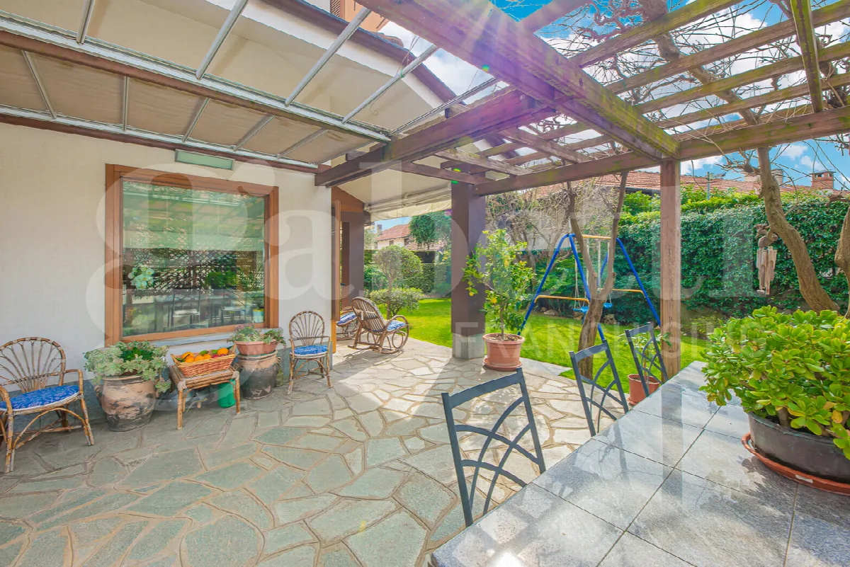 Villa in vendita a Rivoli - foto 1