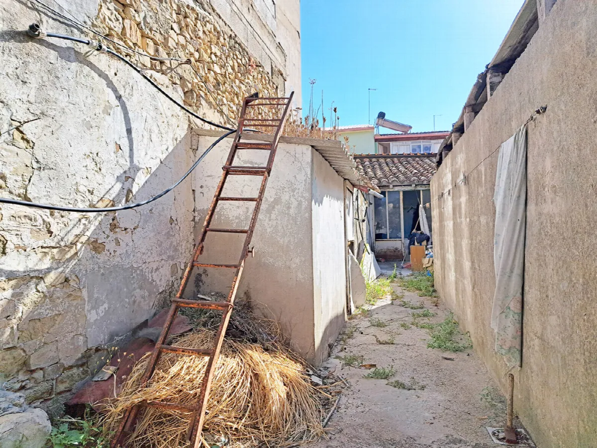 Casa indipendente in vendita a Sanluri - foto 1