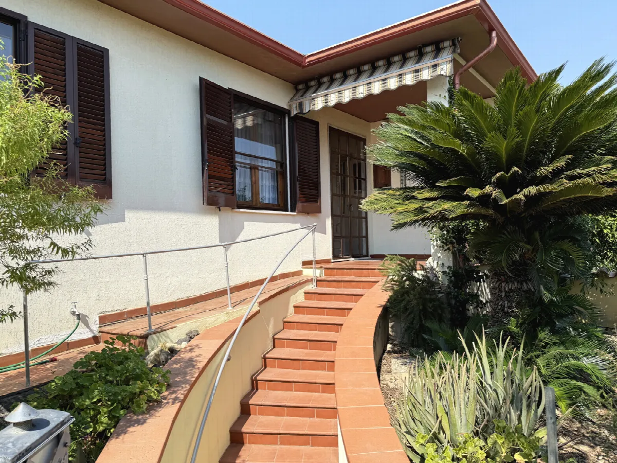 Villetta a schiera in vendita a Sanluri - foto 2
